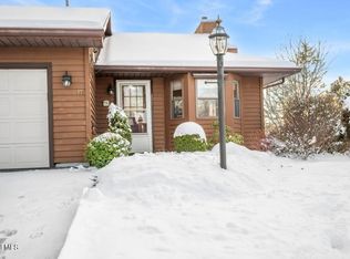 17 Oxford Rd, Slingerlands, NY 12159