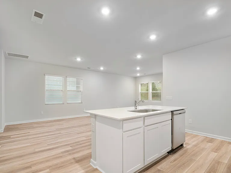 3156 Lyman Ridge Rd — Photo 8