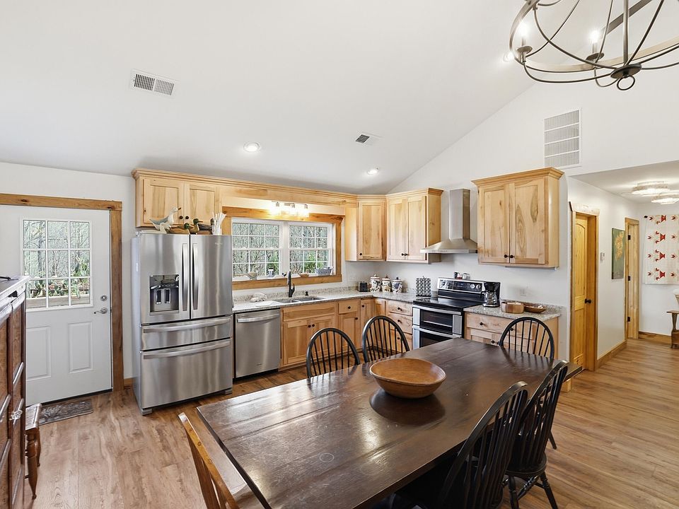 1st image of 378 Shugars Hill Rd