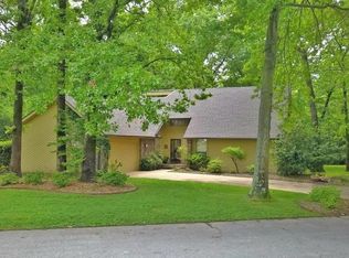 100 E Pleasant Ridge Ln, Rogers, AR 72756