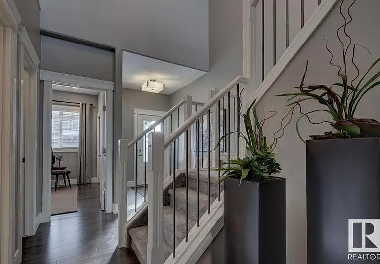 17816 9th Ave SW — Photo 3