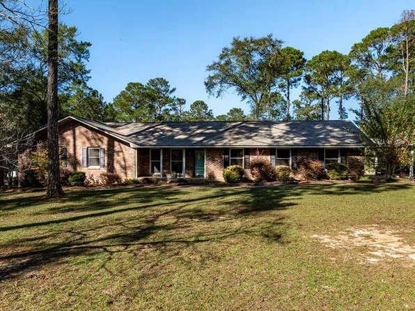 1805 Regent Rd, Tifton, GA 31793