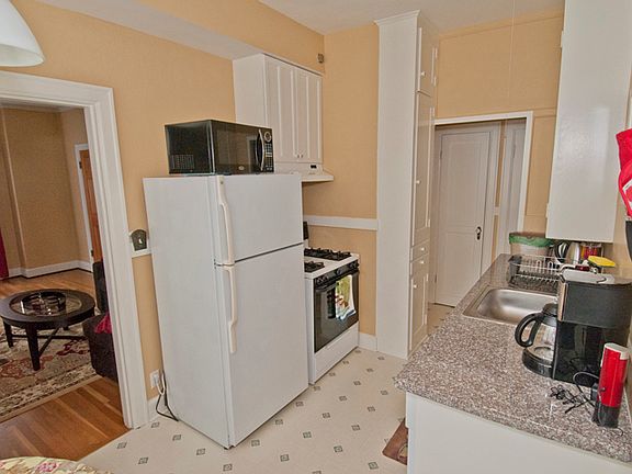 4th image of 2356 NW Westover Rd APT 2