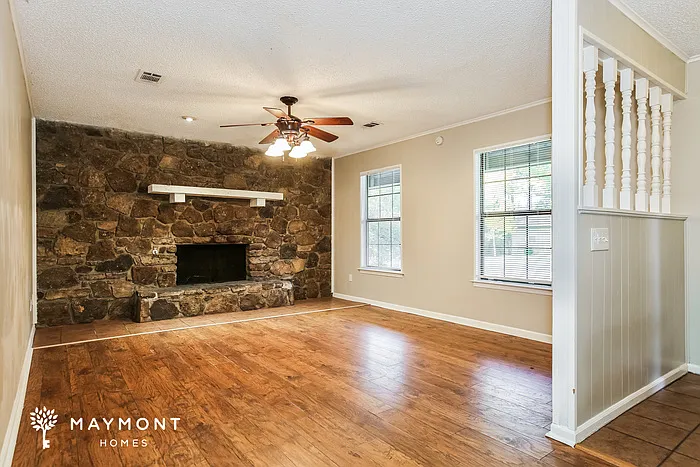 3 bed, 2.0 bath, 1460 sqft, $1,625 — Photo 3