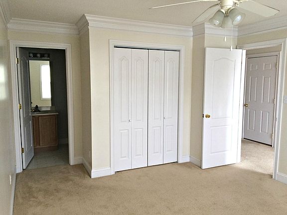 4th image of 744 High Point Way #56
