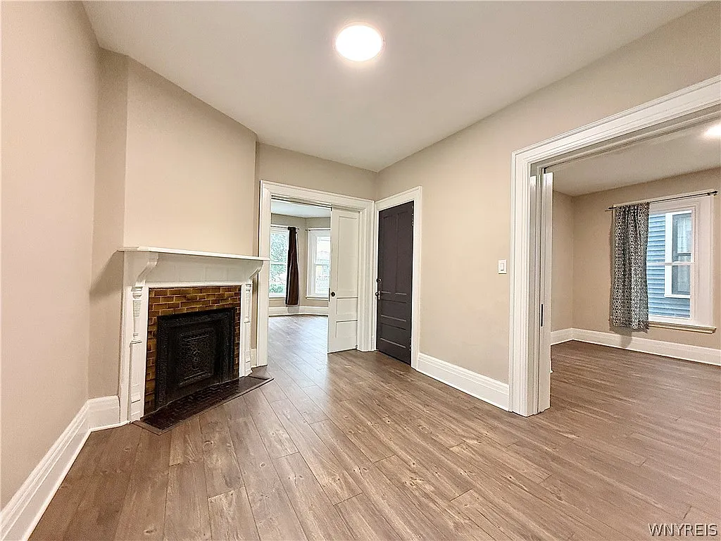 2 bed, 1.0 bath, 1089 sqft, $1,550 — Photo 4