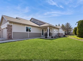 2723 River Ln, Two Rivers, WI 54241