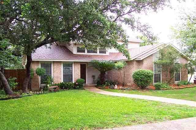 1st image of 2135 Oak Bnd