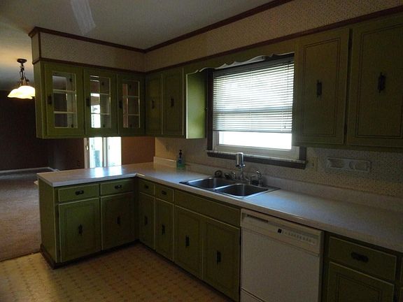 Lots of Counter Space