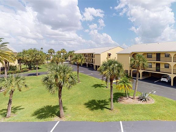 4th image of 14459 River Beach Dr Unit 213