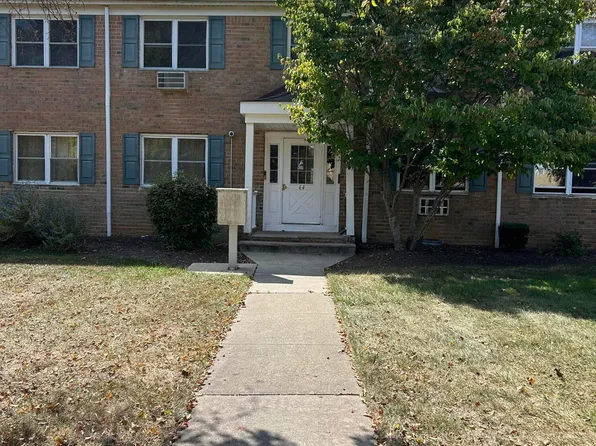 64 E Manchester Ct, Freehold, NJ 07728