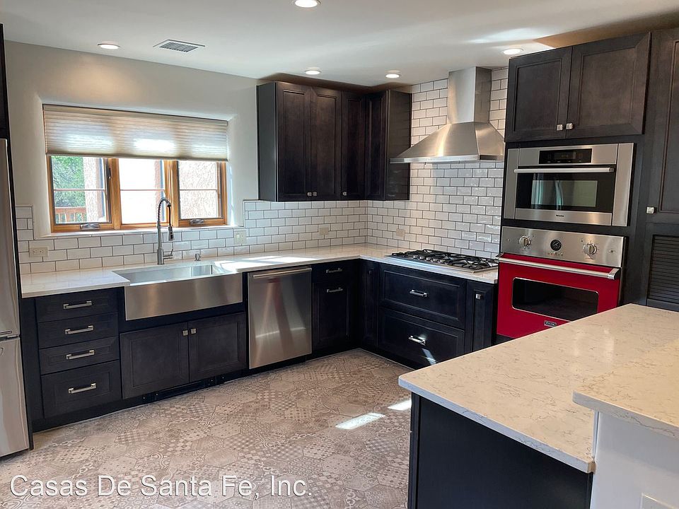 1st image of 511 Camino Cabra Lease Lndg