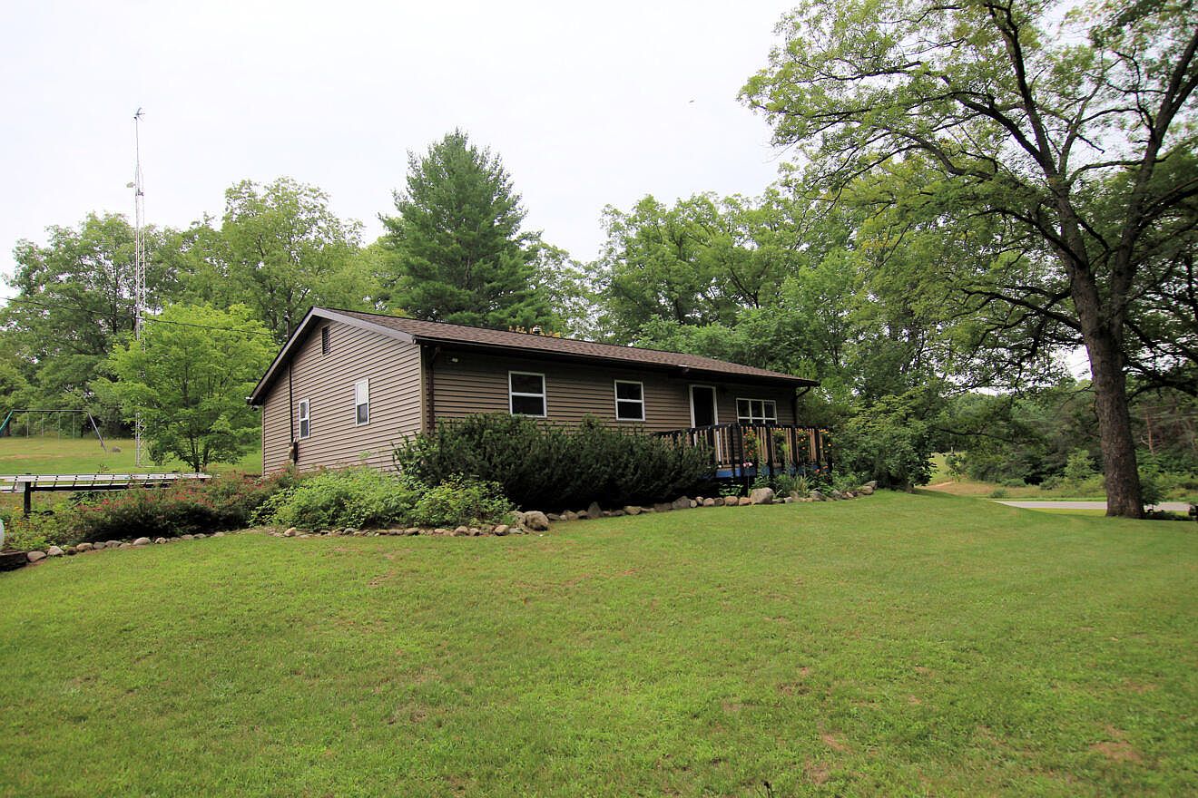 1571 W Woodland Park Dr, Bitely, MI 49309 Zillow