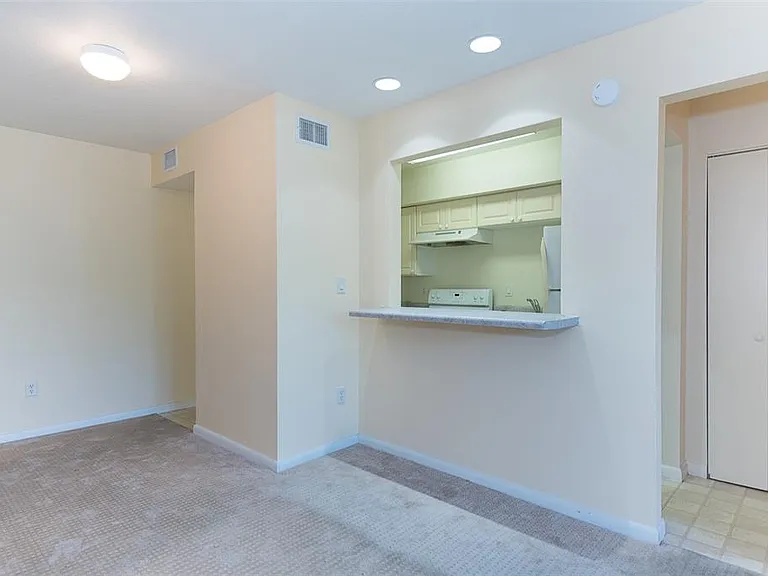 22302 Vick St #212 — Photo 6