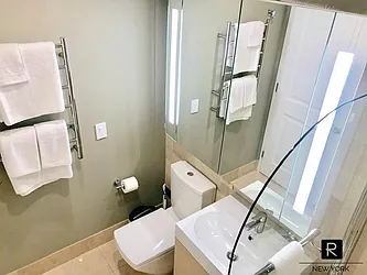 Rented by R New York