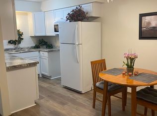 6830 W Kathleen Ct #3, Franklin, WI 53132