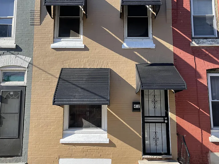 412 N Holly St — Photo 3