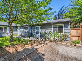 7915 SE Ash St, Portland, OR 97215