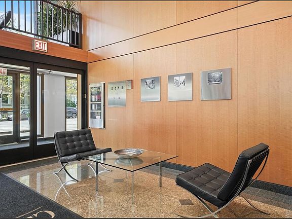 5th image of 4343 N Clarendon Ave APT 2612