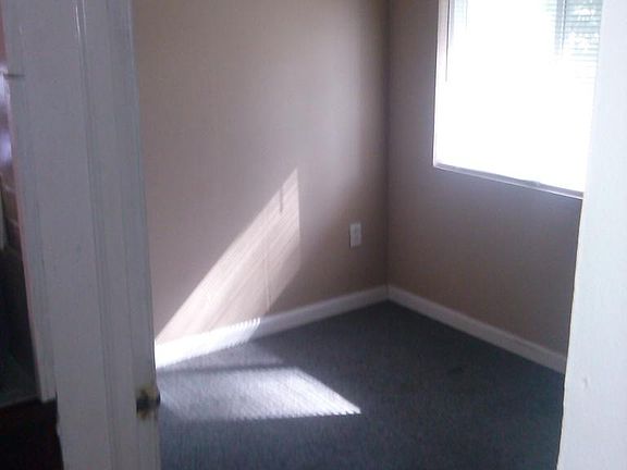 4th image of 20 Church St #Ludowici