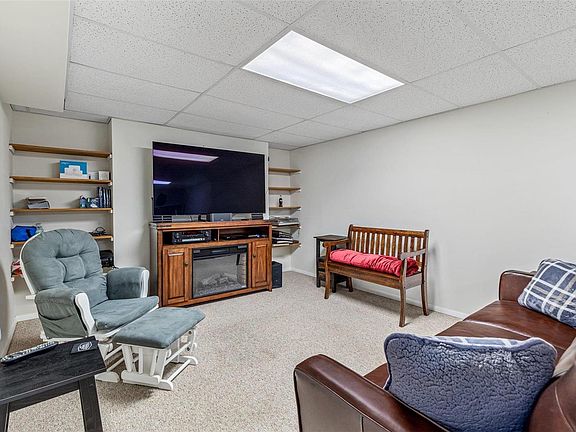 4th image of 2849 Oldewick Dr