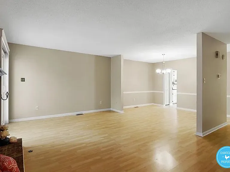 5738 Three Oaks Dr #1 — Photo 8
