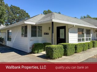404 Pine St APT C, Rogue River, OR 97537