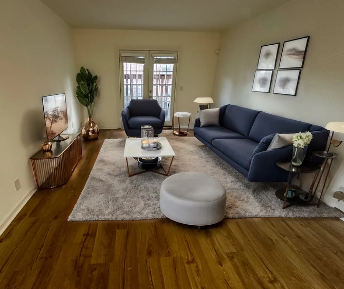 2905 Burch Ave — Photo 2