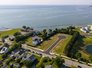 3 Washington Ave, Cape Charles, VA 23310