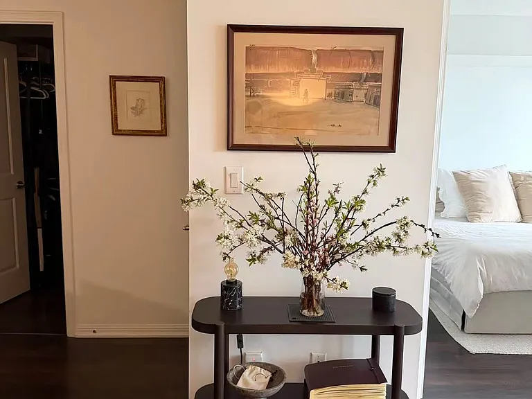 35 Bastion St #1716 — Photo 5