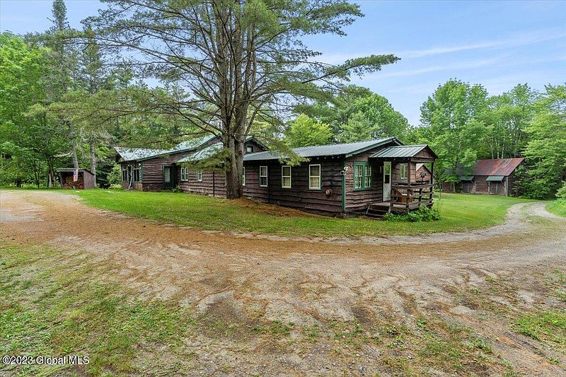 2nd image of 35 Buckskin Valley Dr