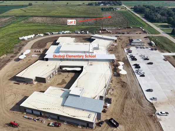 2 213th Ave, Milford, IA 51351