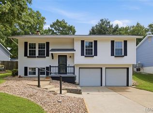 2366 Villager Park Ct, Maryland Heights, MO 63043