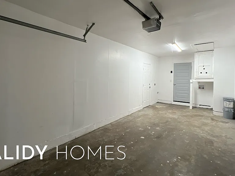1433 SW 60th St — Photo 12