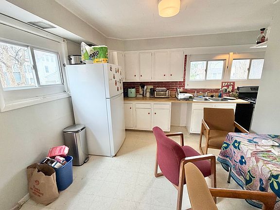 3rd image of 45 N Winooski Ave #2