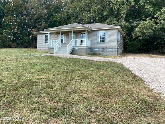 2nd image of 2825 Hughes Rd