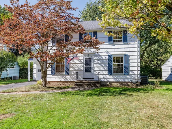 153 Fairhaven Rd, Rochester, NY 14610
