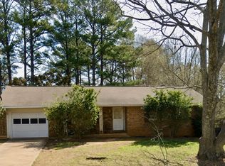 6378 Veracruse Dr, Morrow, GA 30260