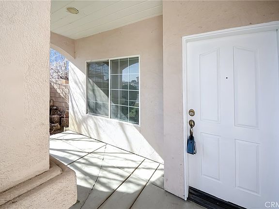 4th image of 43929 Amy Ct