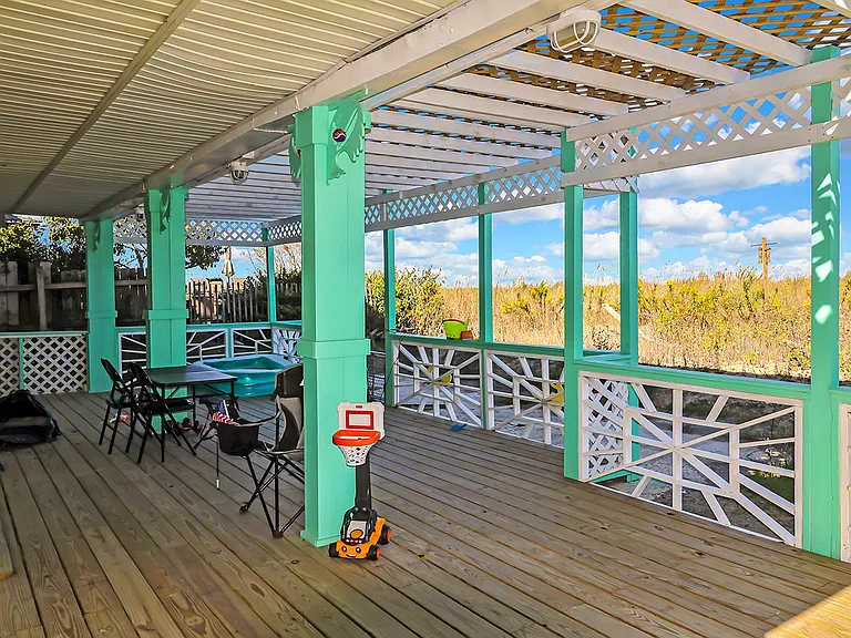 800 square foot veranda for some of our bayfront/beachfront apartment homes
