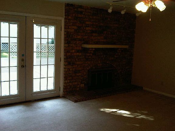 4th image of 2344 Cherry Blossom Ln