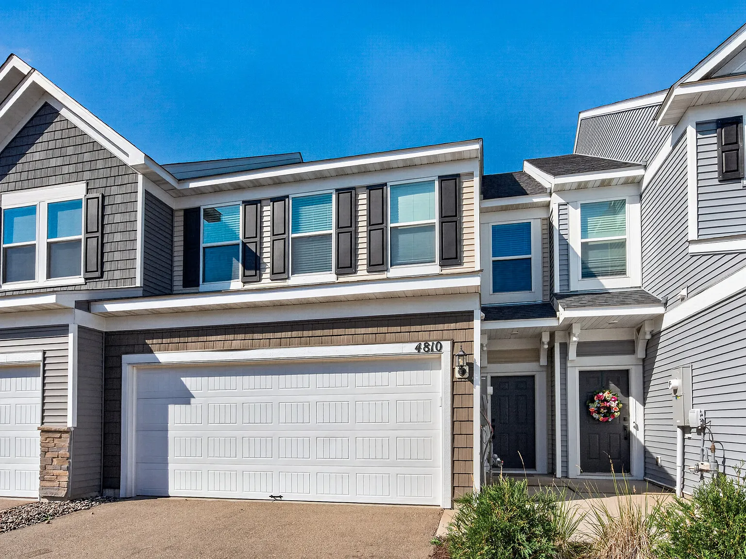 4810 Airlake Dr — Photo 3