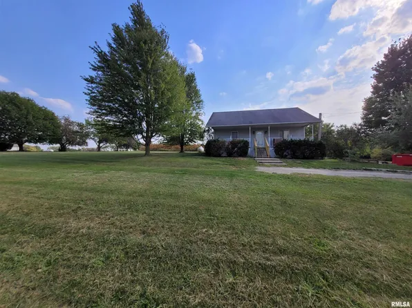 1075 E Cortland St, Avon, IL 61415