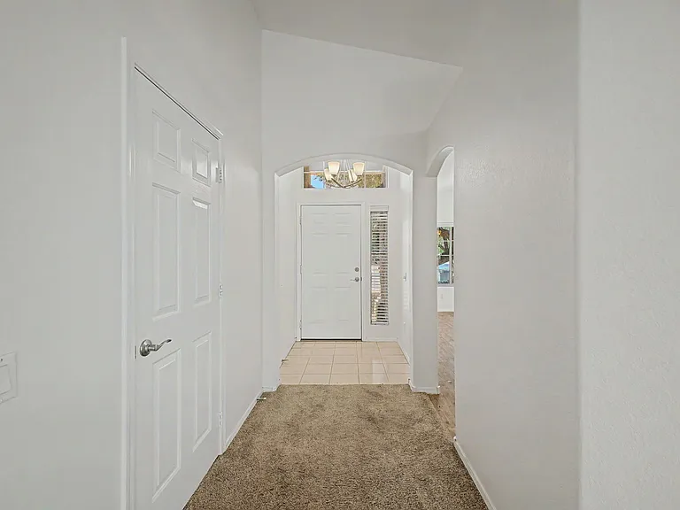 1211 N Jackson St — Photo 9