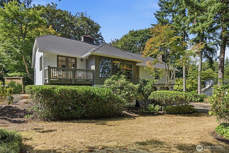 3rd image of 4617 162nd Avenue NE
