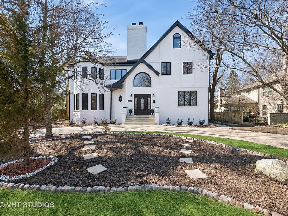 1st image of 840 Glencoe Dr