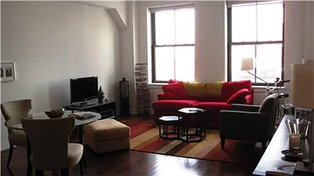 Rented by R New York