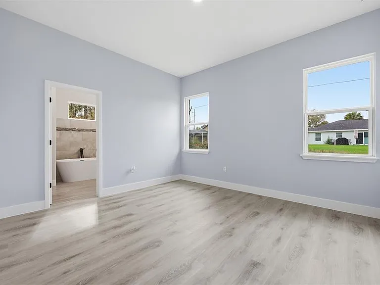 13975 SW 27th Court Rd — Photo 16