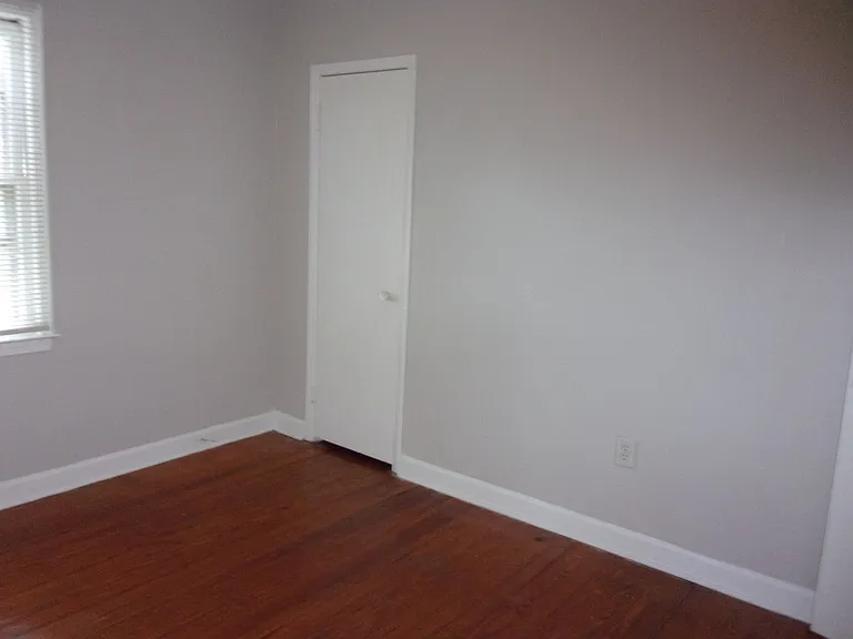 1052 Ebenezer Avenue Ext — Photo 13