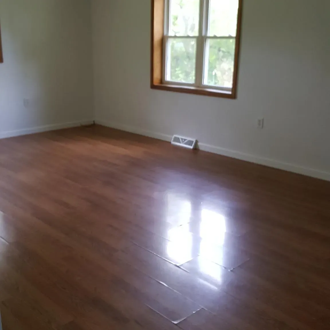 3 bed, 1210 sqft, $1,700 — Photo 2